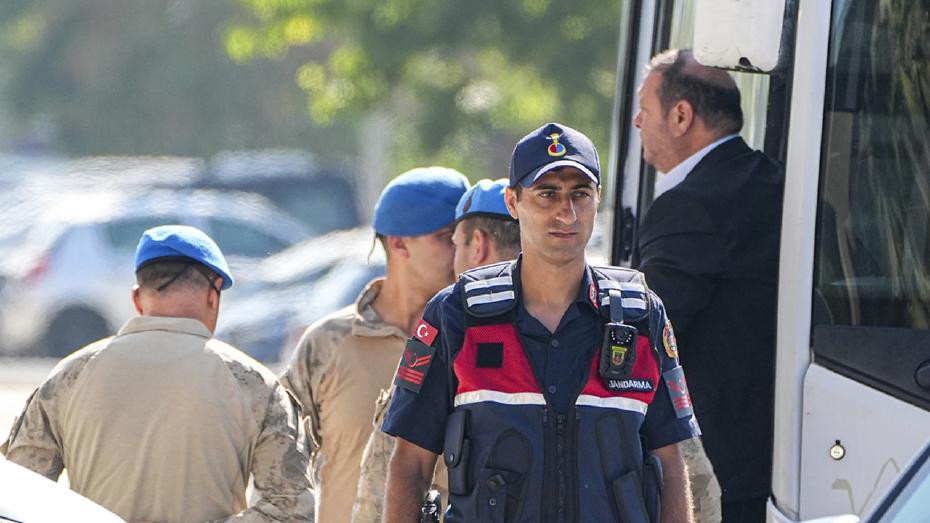 Menderes Belediye Başkanı İlkay Çiçek ve 9 Kişi Tutuklandı