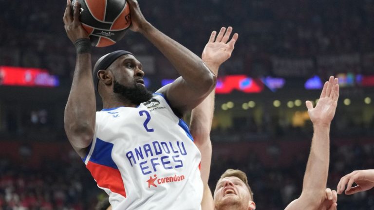Euroleague’de play-in ve play-off heyecanı: Anadolu Efes ve F.Bahçe’nin rakipleri açıklandı