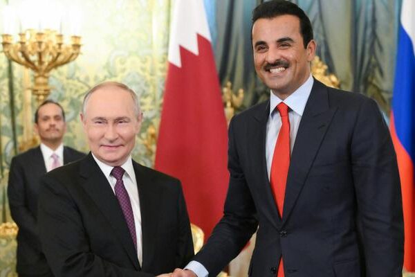 Putin ve Katar Emir Al Sani Moskova’da bir araya geldi