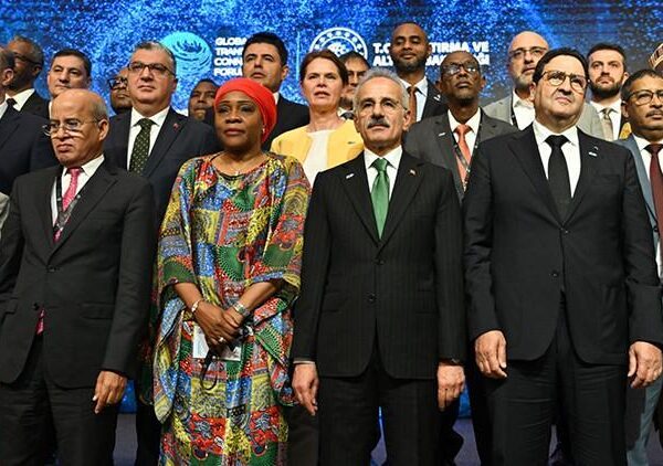 Bakan Uraloğlu: Global Taşımacılık Koridorları Forumu’nda 12 anlaşma imzalandı
