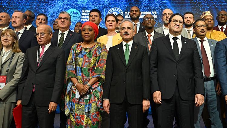 Bakan Uraloğlu: Global Taşımacılık Koridorları Forumu’nda 12 anlaşma imzalandı