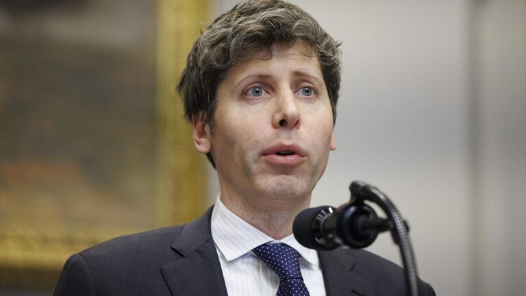 Sam Altman: Meta, Openi çalışanlarını 100 milyon dolarlık tekliflerle çekmeye çalışıyor