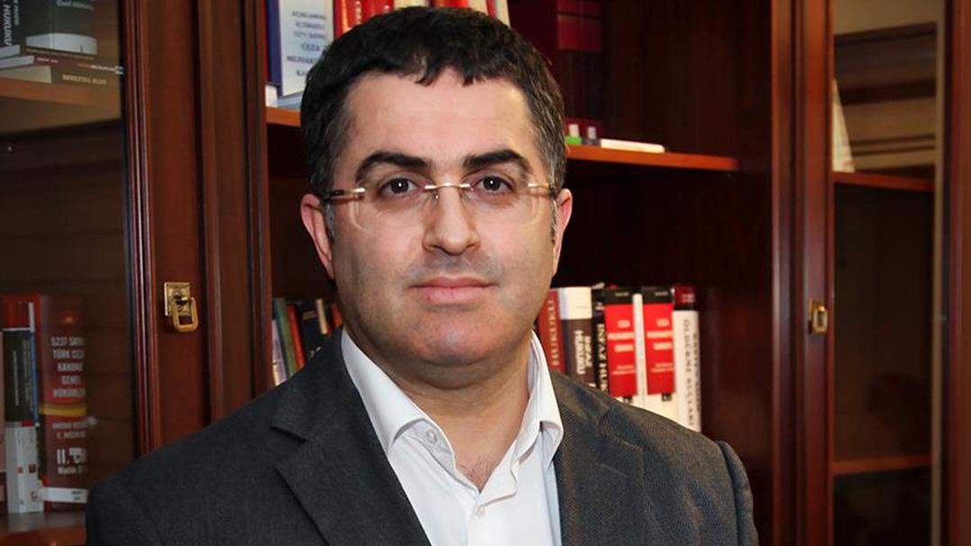 Avukat Ersan Şen, yeni anayasal tartışmaların şaşırtıcı gereksinimini açıkladı: 