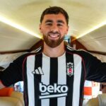 Orkun Kökçü transferde çok ilginç bir etkinlik! Eğilirken ayaklarını öptü