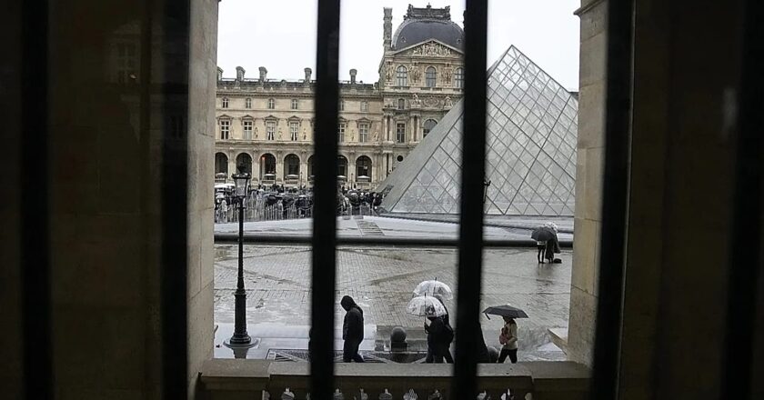 Louvre Müzesi güvenliği güçlendiriyor: Hırsızlığın ardından 100 yeni kamera