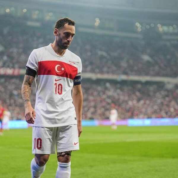 Son dakika spor haberleri | Hakan Çalhanoğlu: Bizim için önemli bir galibiyetti